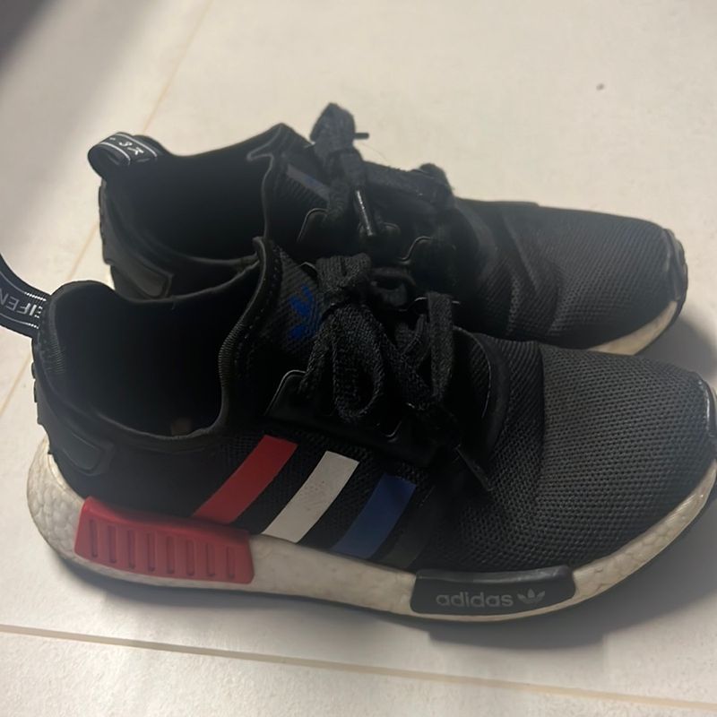 Tenis Adidas Nmd Preto com Detalhes em Azul Branco e Preto Tamanho 37 Tenis Feminino Adidas Usado 93726907 enjoei