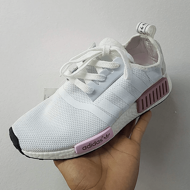 Adidas nmd r1 shop branco e rosa