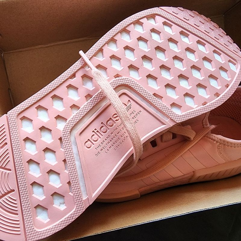 Tênis Adidas Nmd R1 Rosa Novo.  Tênis Feminino Adidas Nunca Usado