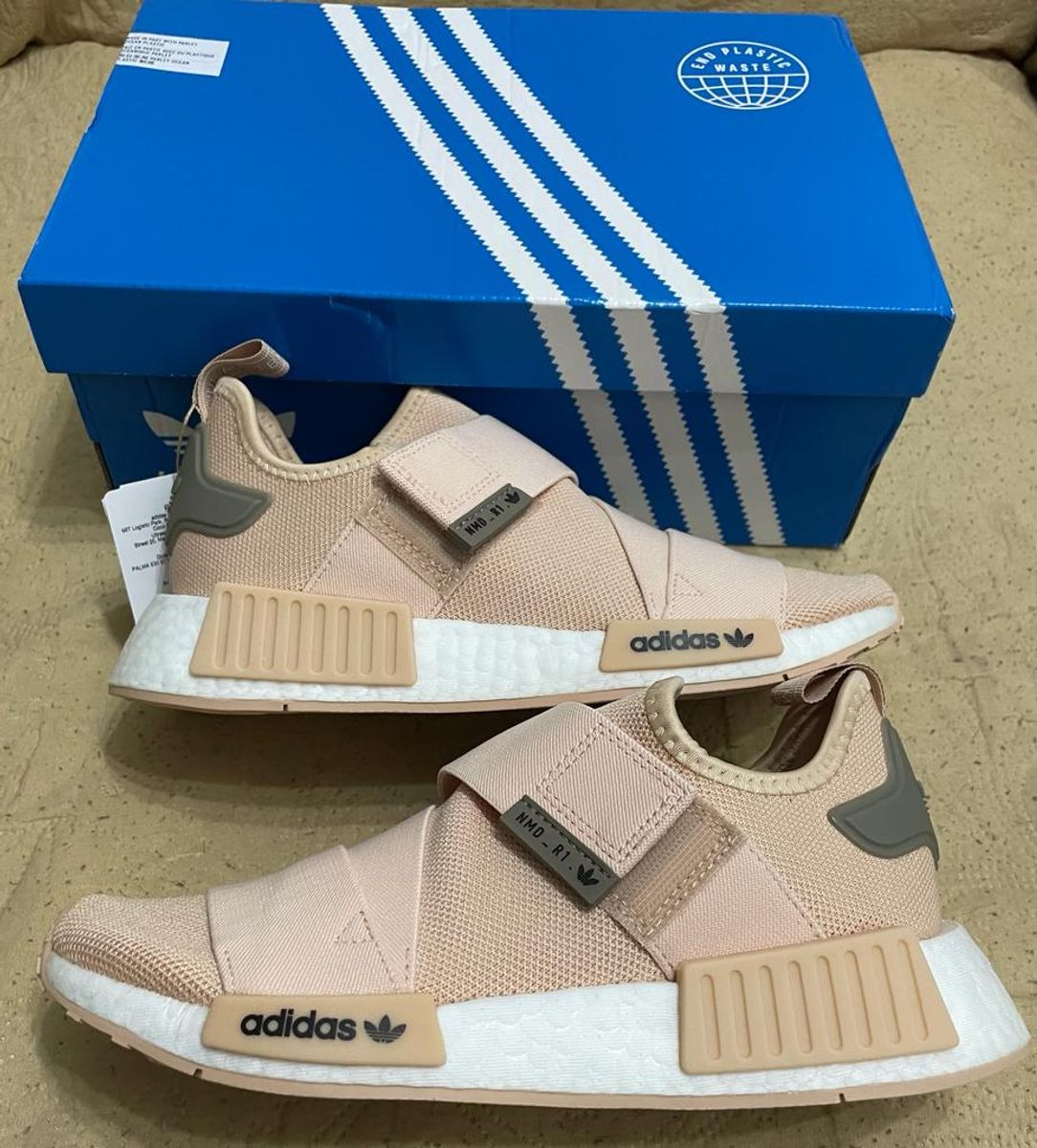 Tênis adidas Nmd_R1 Strap Feminino  Tênis é na Authentic Feet - AF Mobile