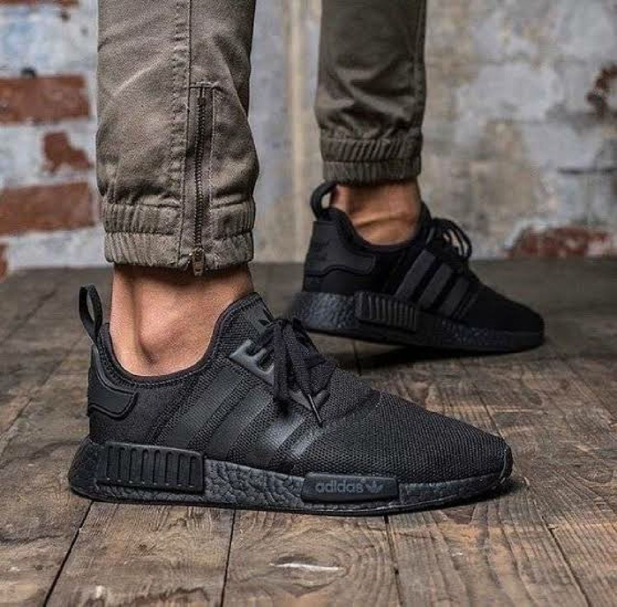 tenis adidas nmd todo preto