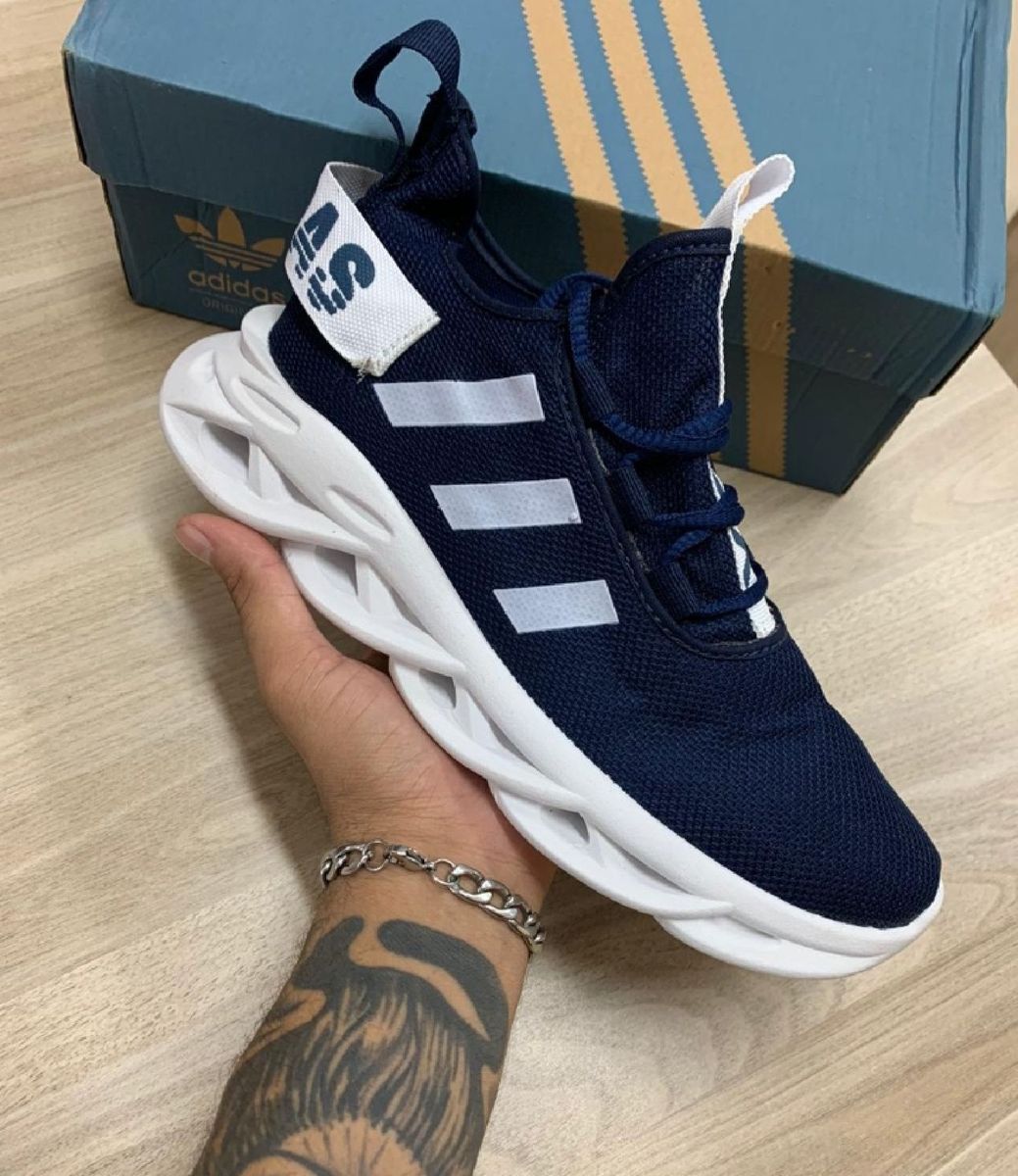 tenis adidas para caminhada masculino