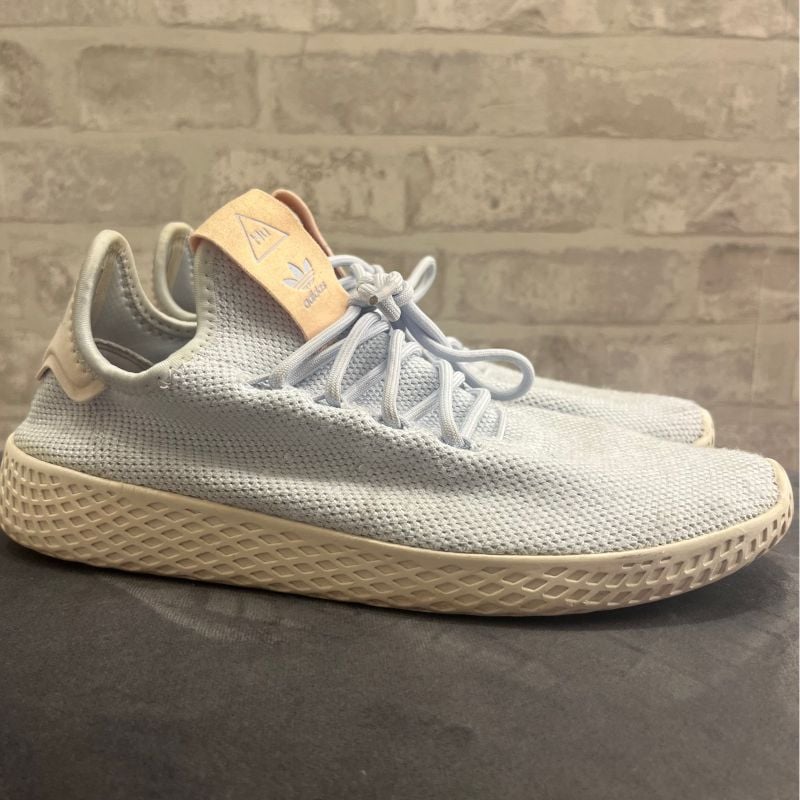 Adidas pharrell on sale williams 36