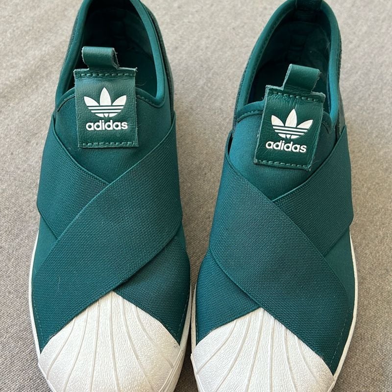 Adidas superstar slip fashion on verdes