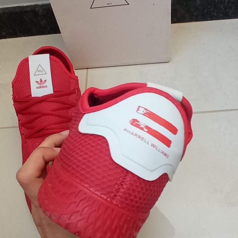 T nis Adidas Pharrell Williams Hu Vermelho Tamanho 40 T nis Masculino Adidas Usado 77821525 enjoei