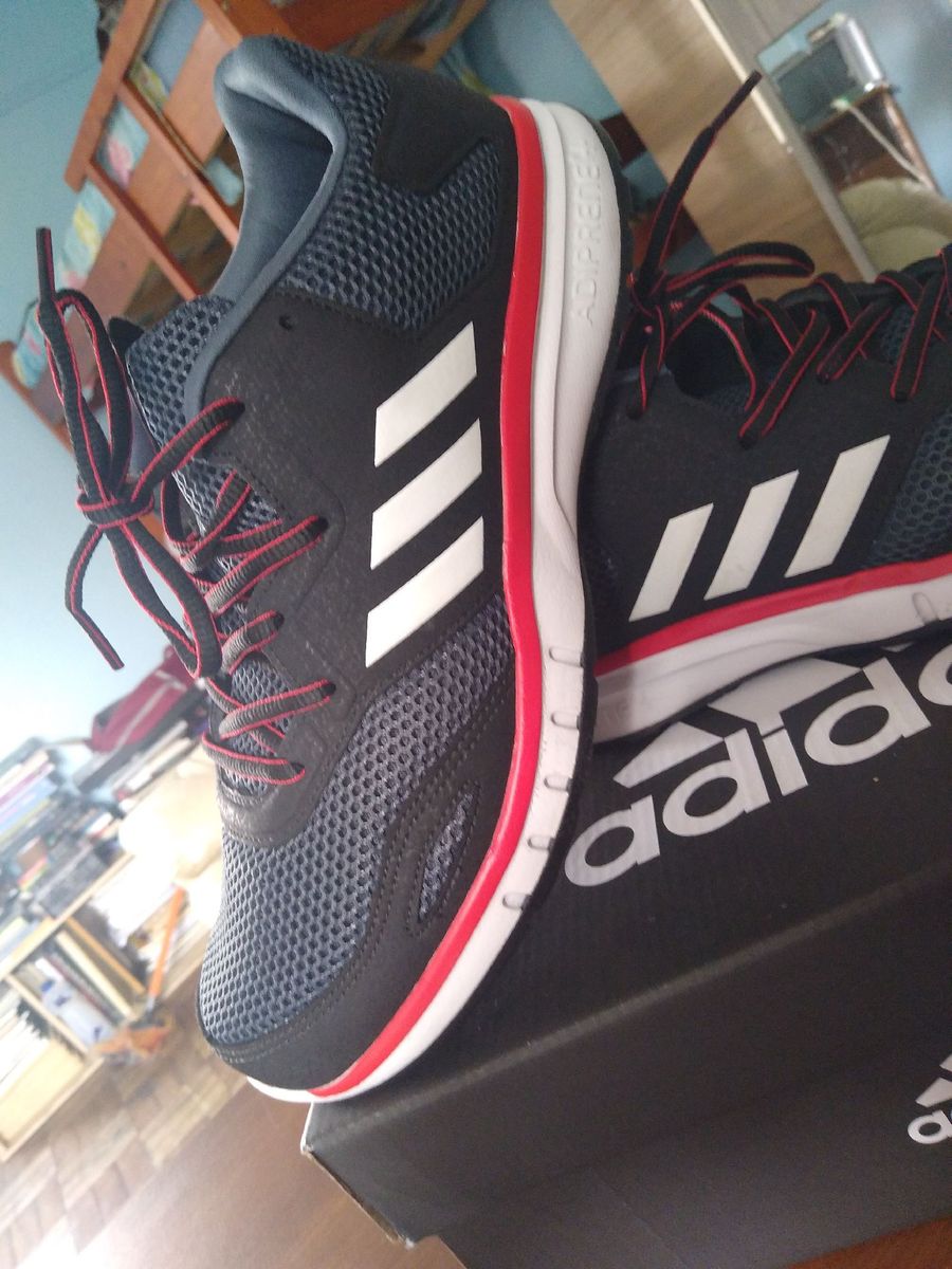 sapato da adidas de criança