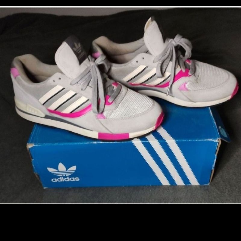 Adidas hotsell quesence instagram