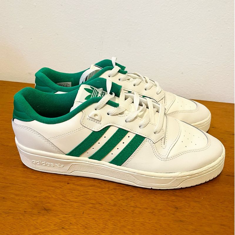 Tênis Adidas Rivalry Low Branco com Verde Adidas Adidas Usado