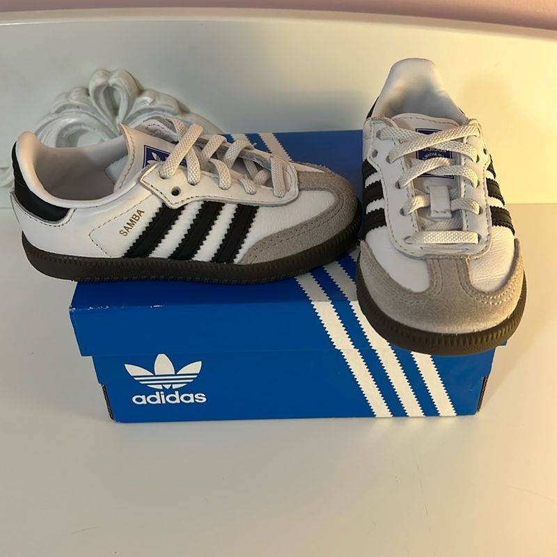 adidas gazelle silver green womens adidas Samba OG 'Cloud White Core Black Gum' Toddler Shoes 5