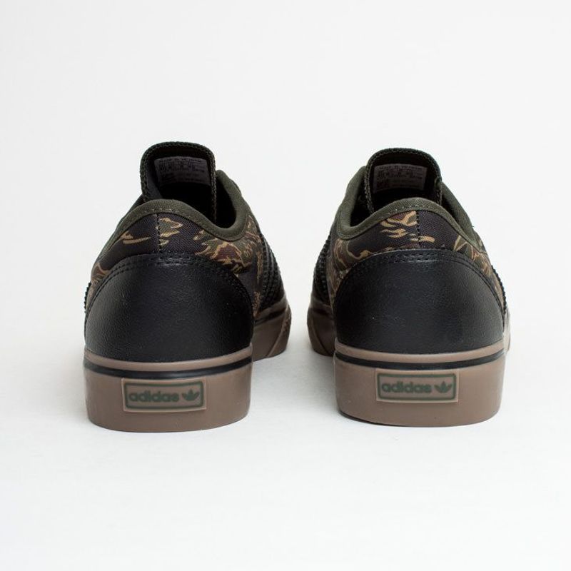 Adidas skateboarding hot sale camuflado