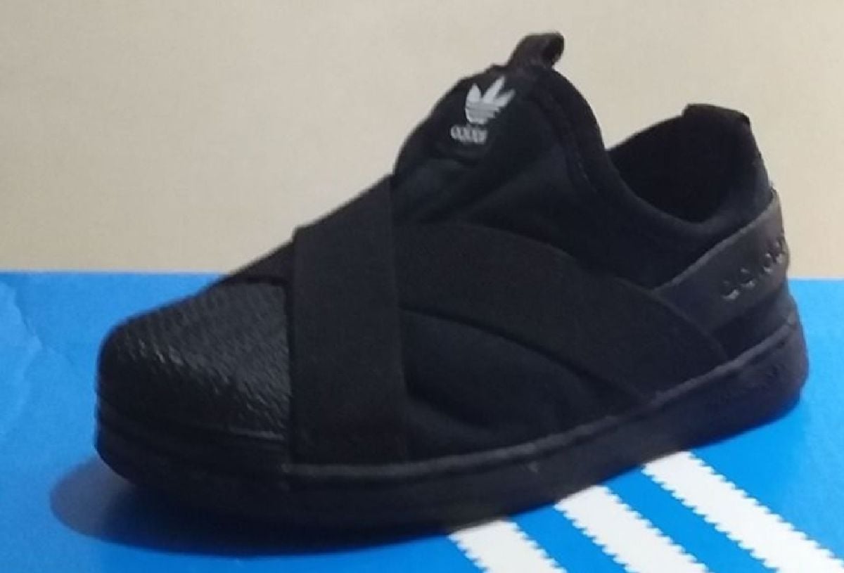 adidas pharrell williams preto e branco