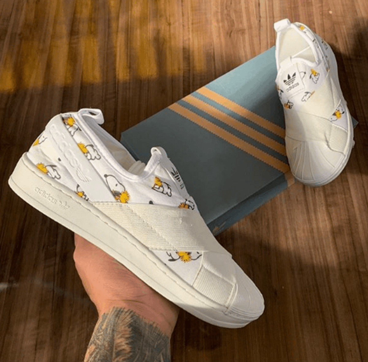 tenis snoopy adidas