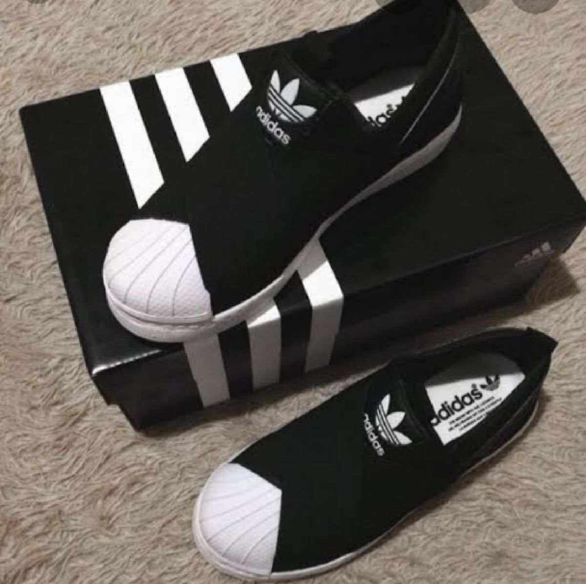 tenis adidas slip on elástico