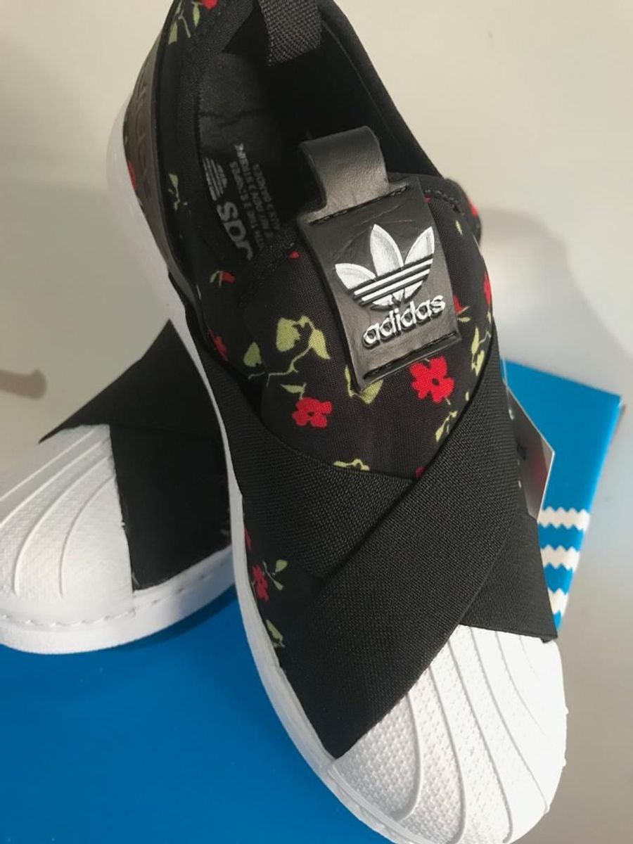 tênis adidas slip on elástico floral
