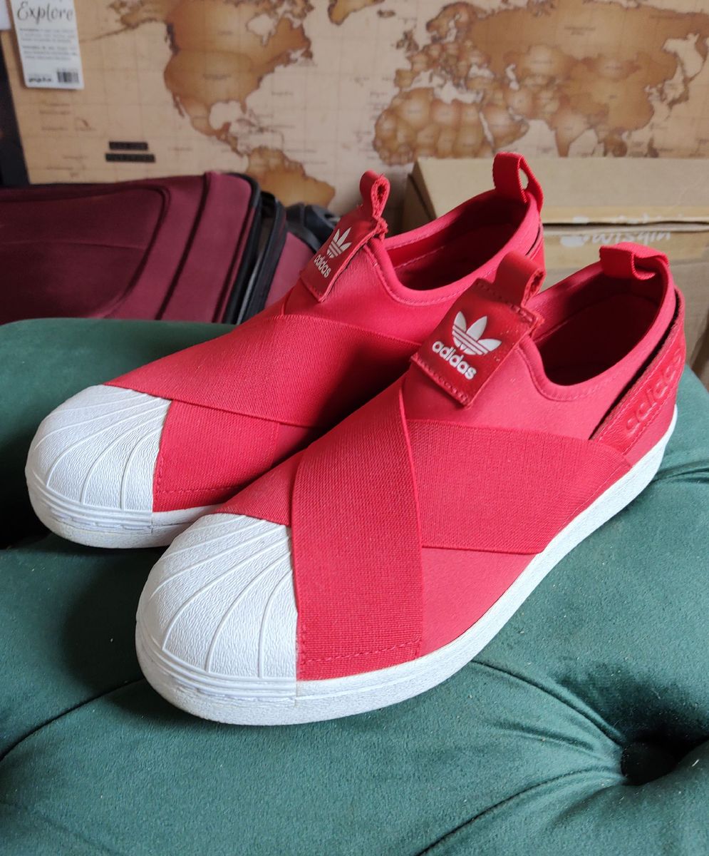 Adidas slip 2024 on vermelho