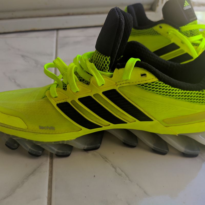 Springblade 2024 verde fluorescente