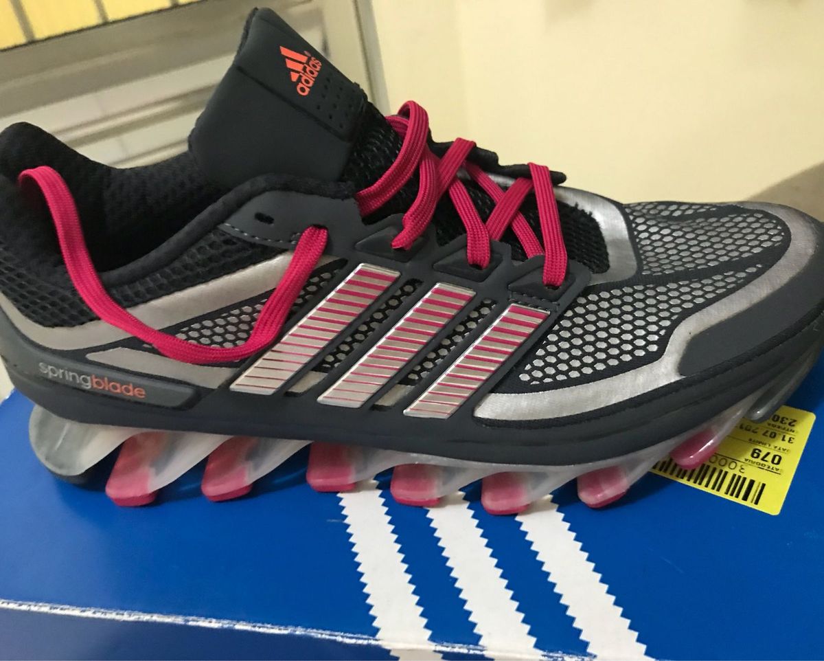 springblade rosa e cinza