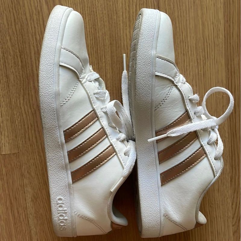 Adidas sales baseline dourado