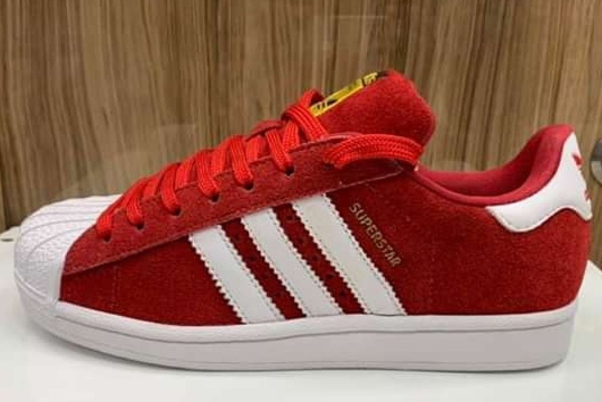 tenis adidas superstar vermelho
