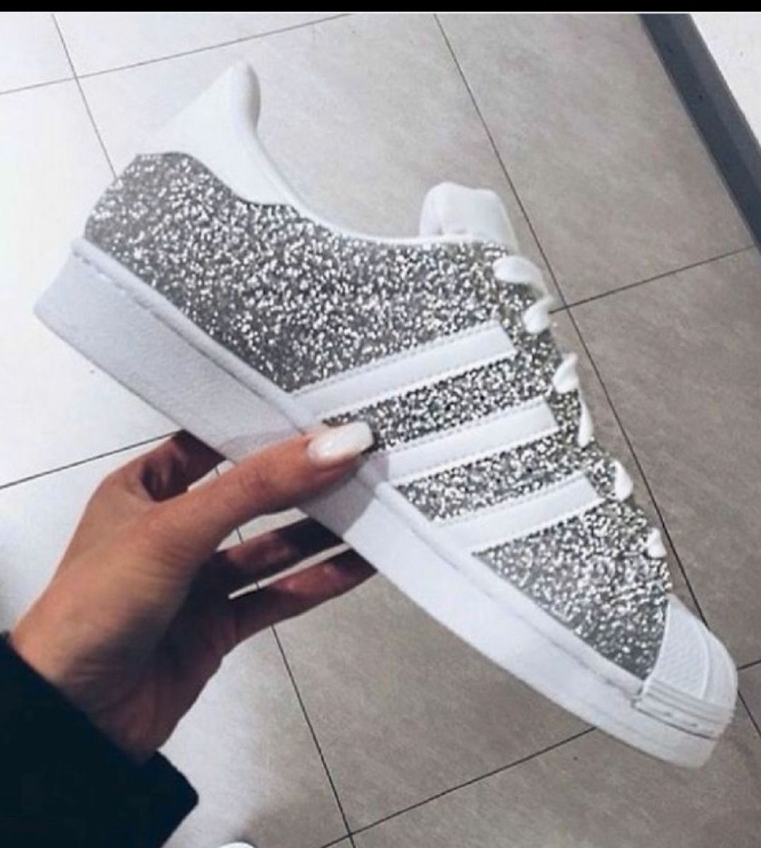 tenis adidas superstar feminino branco e prata