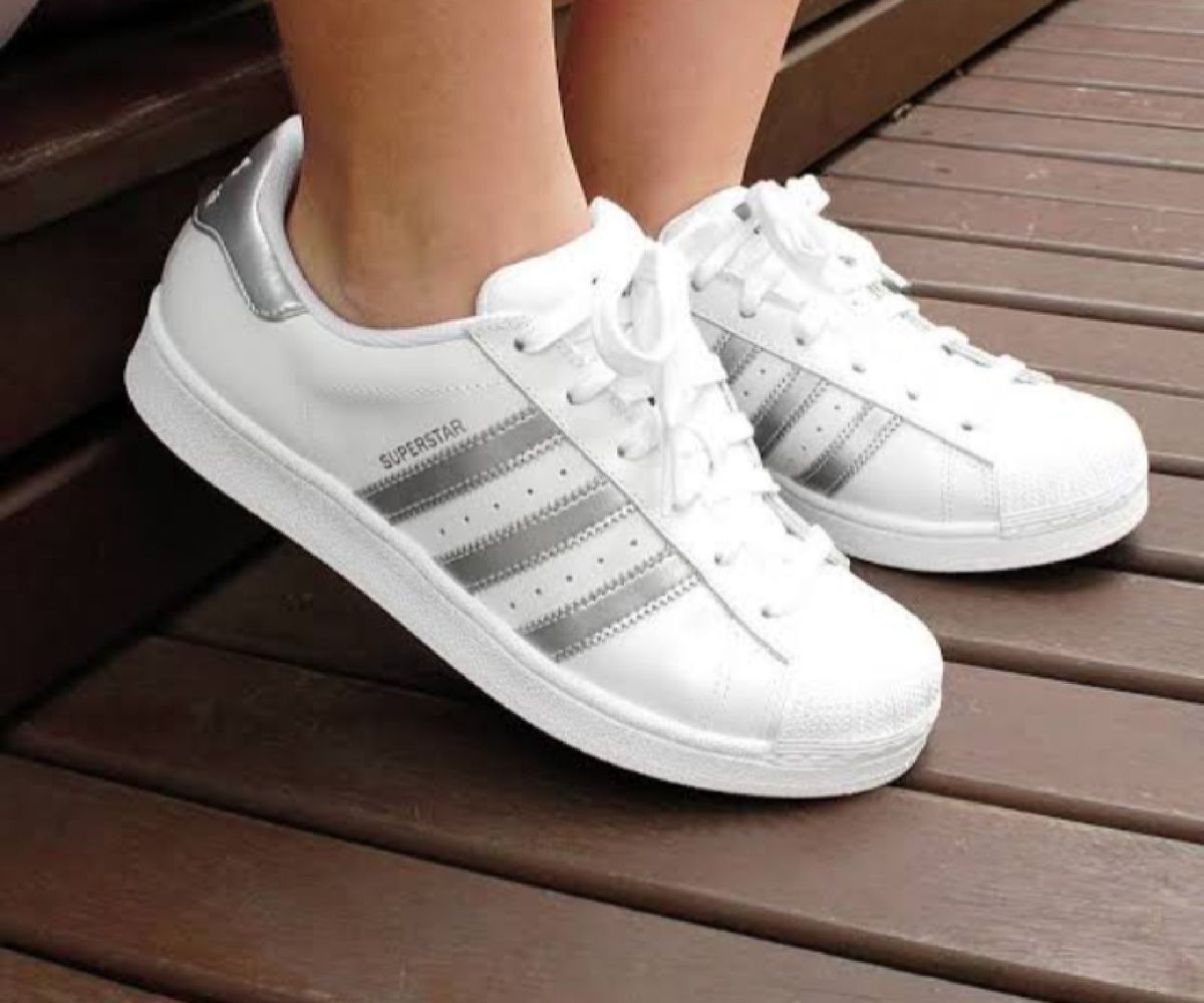 tenis adidas branco com prata