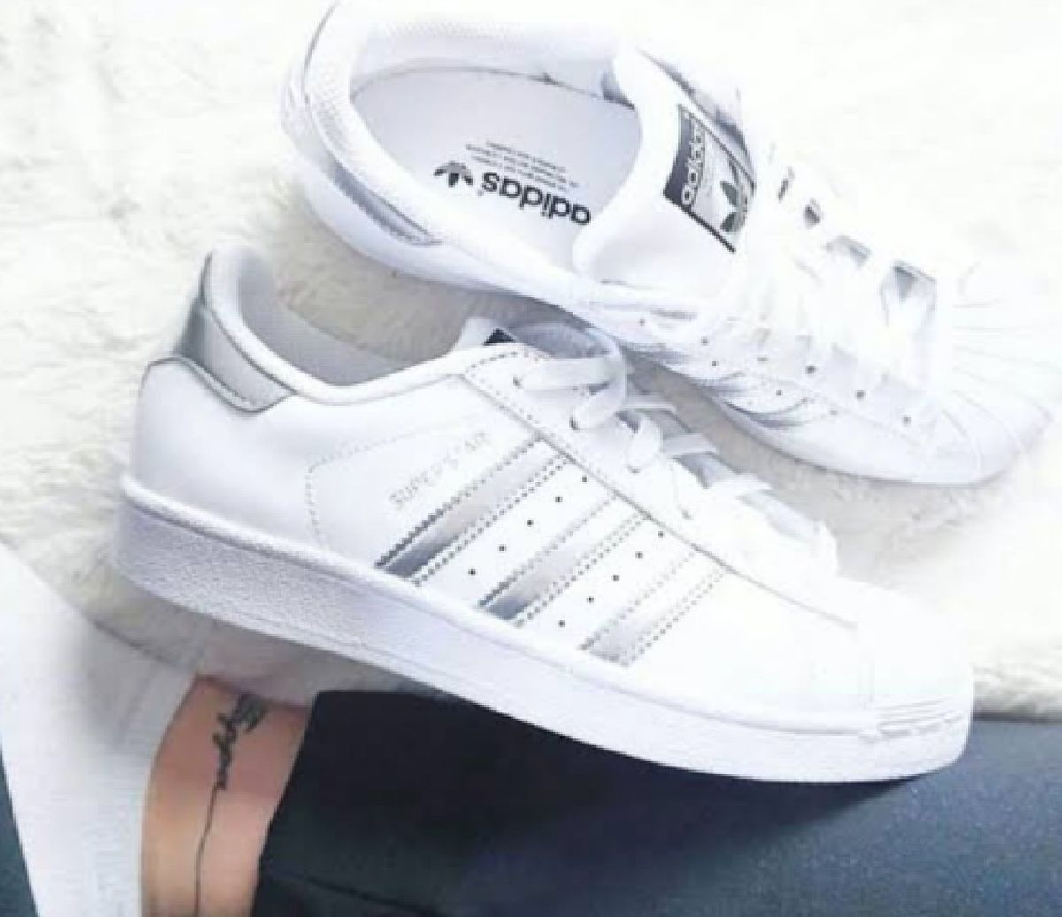 Tênis Adidas Superstar Feminino - Branco/Prata