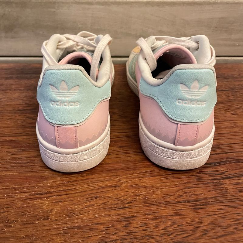 Tenis Adidas Superstar Branco Rosa e Amarelo Adidas Usado 97430883 enjoei