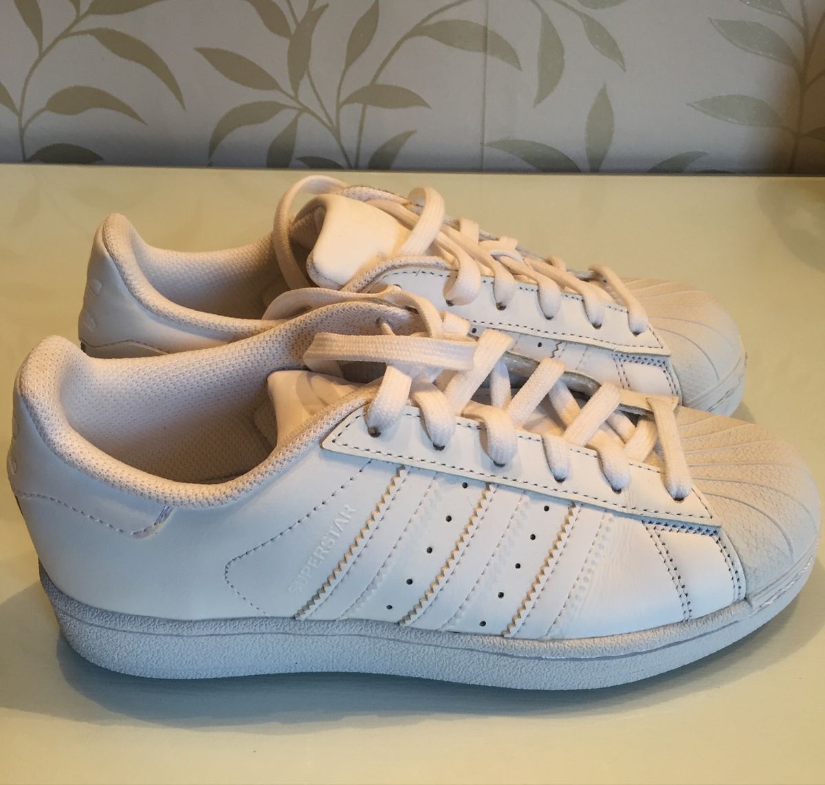tenis adidas superstar tamanho 33