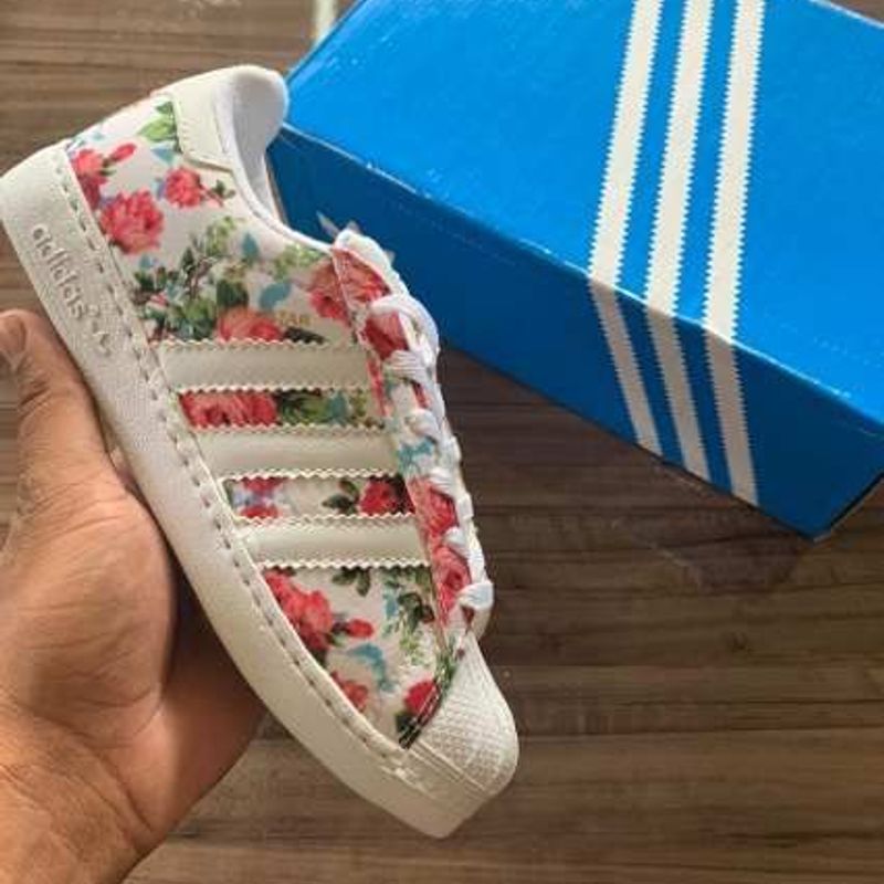 Adidas superstar feminino clearance floral