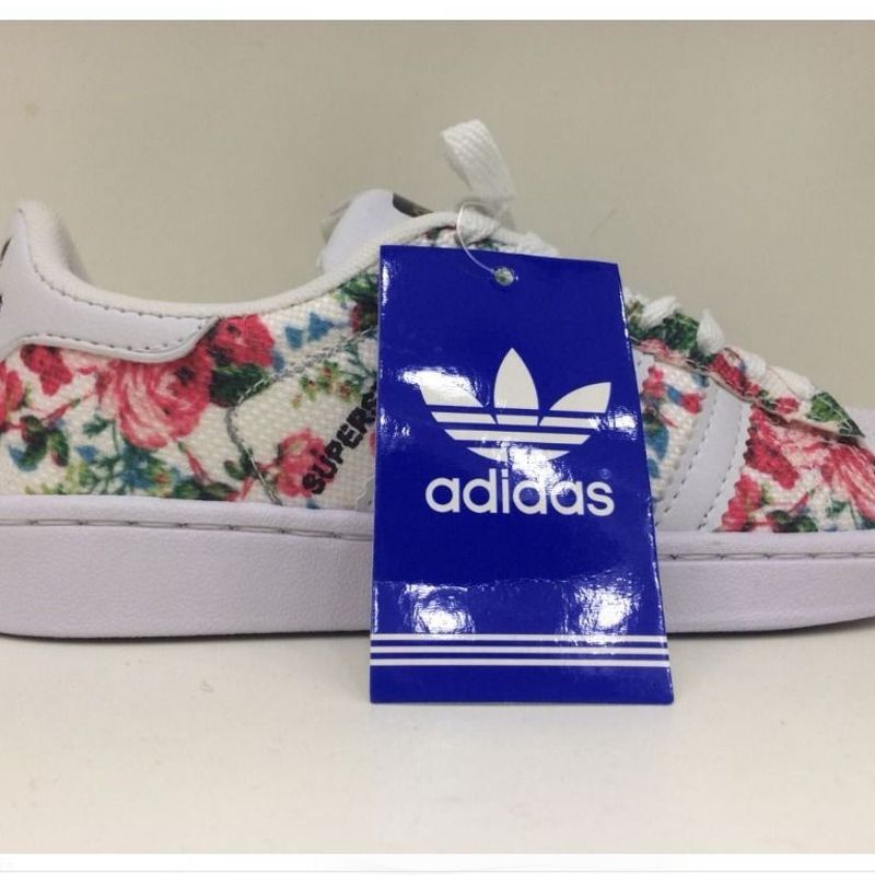 Adidas superstar feminino clearance florido