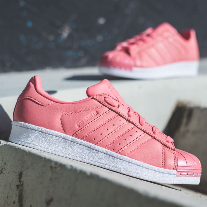 Adidas superstar metal toe on sale pink