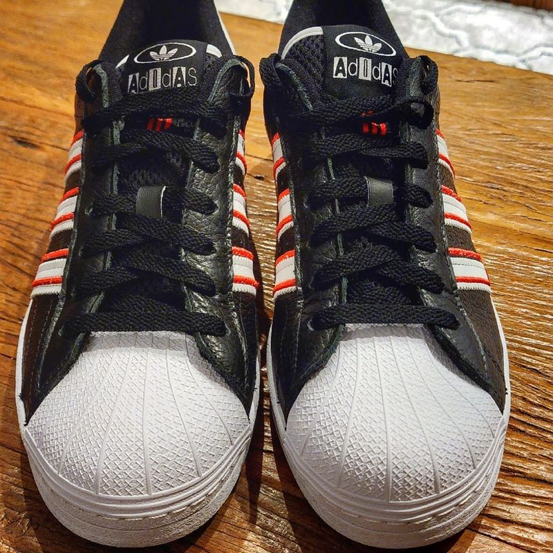 Tnis Adidas Superstar Preto e Branco com Vermelho em Couro | Tnis Masculino  Adidas Usado 77268955 | enjoei