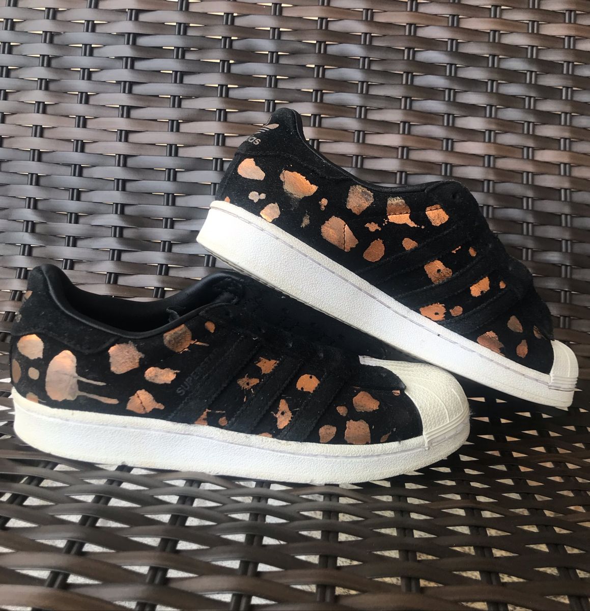 adidas superstar preto com dourado