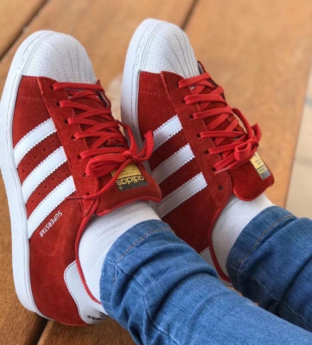 tenis adidas superstar vermelho camurça