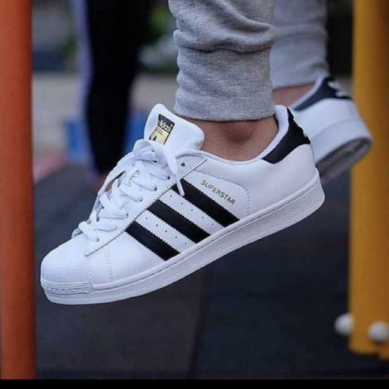 Tenis adidas superstar é hot sale confortavel