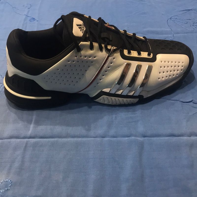 Adidas best sale tamanho 47