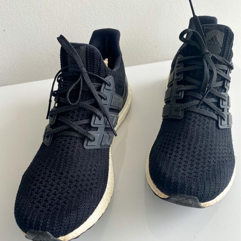 T锚nis ultra boost outlet preto