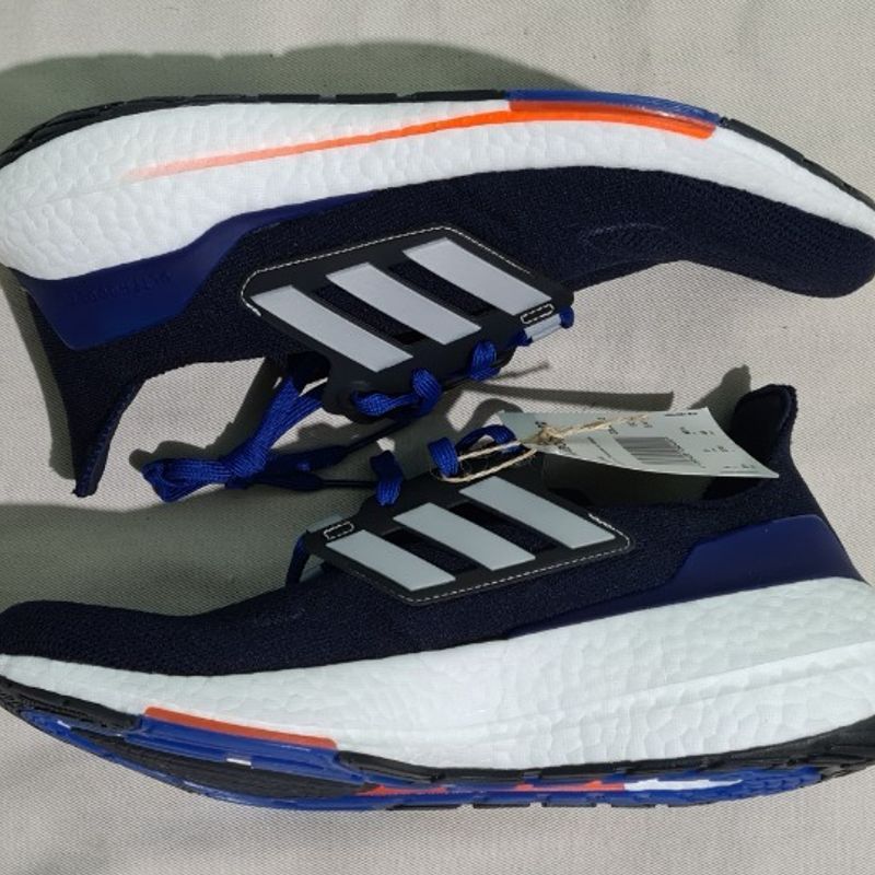 Adidas ultra 2024 boost azul white