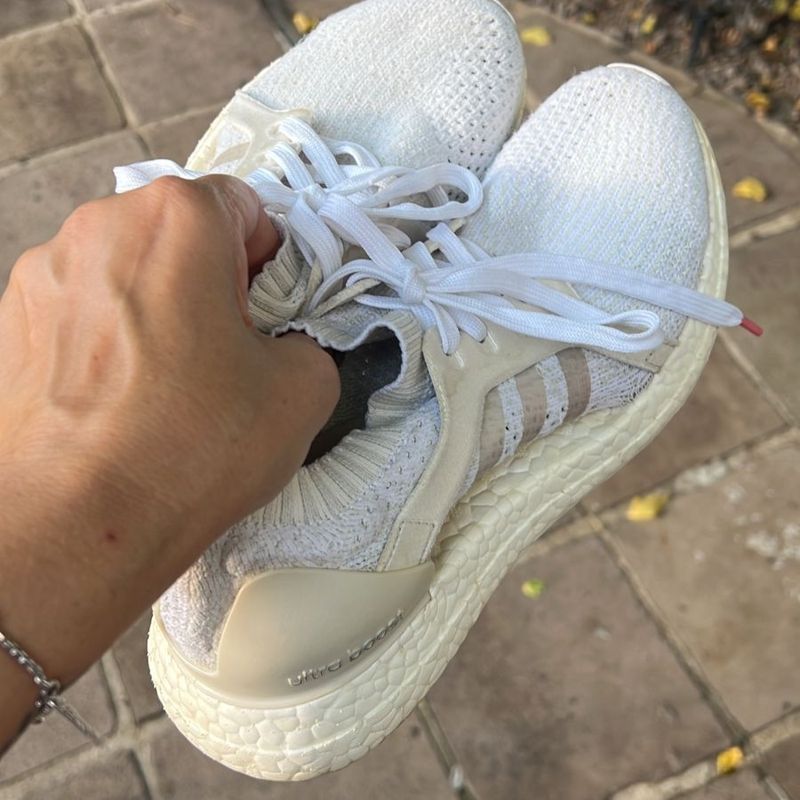 Ultraboost branco hot sale feminino