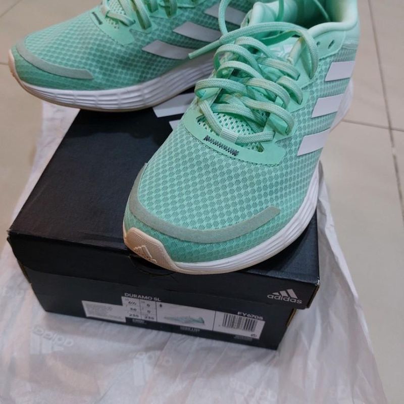 Adidas verde sale água