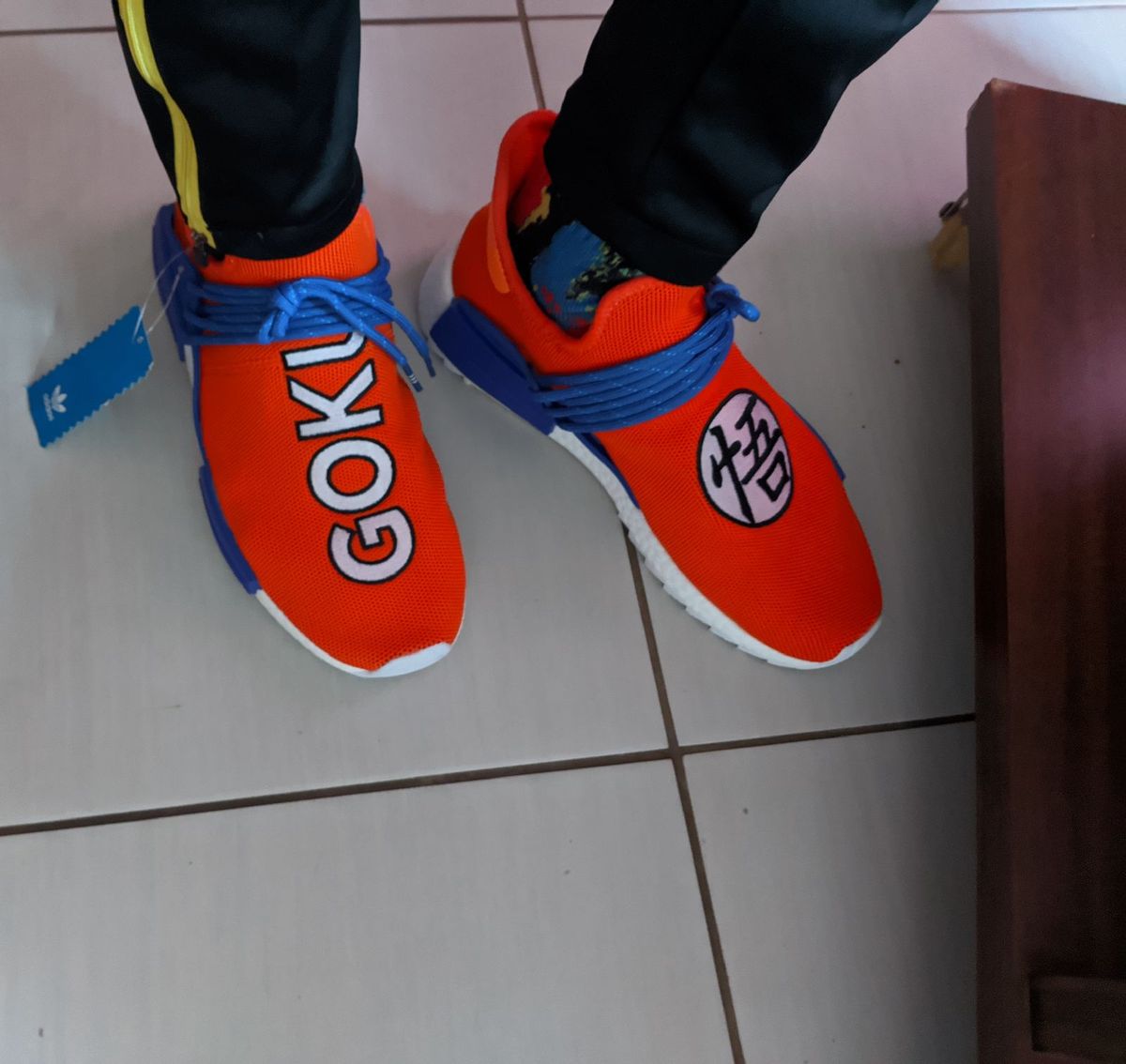 tenis de goku adidas