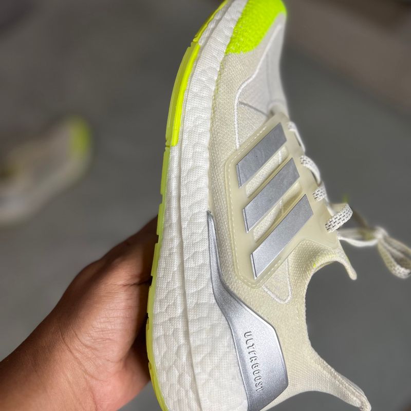 Tênis Adidas X Ivy Park Ultraboost Branco e Verde | Adidas X Ivy