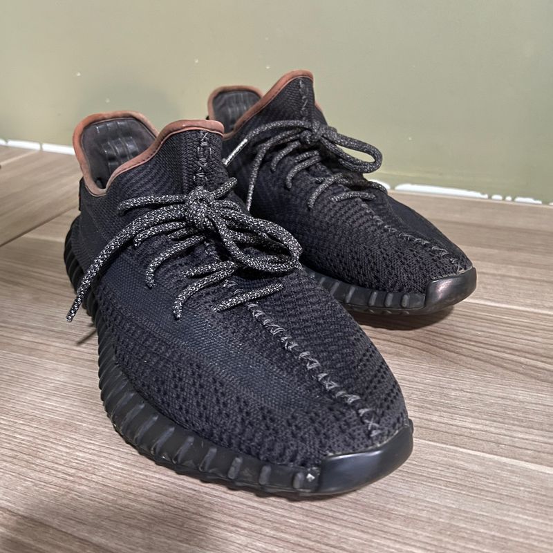 adidas yeezy triple black v2