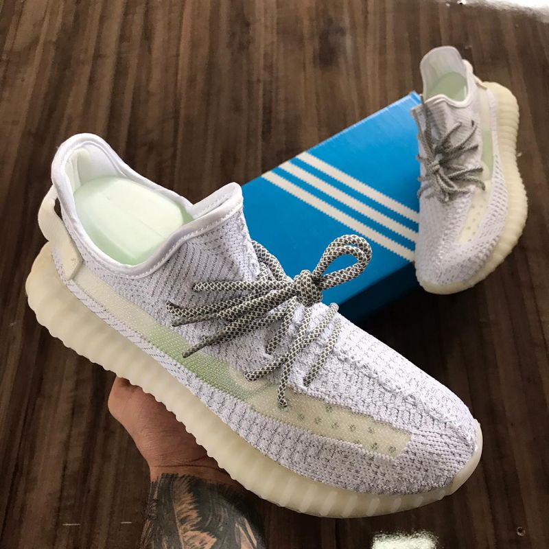 Yeezy replica hot sale perfeita