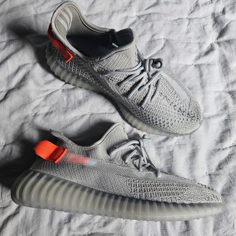 Tênis Adidas Yeezy Boost 350 V2 Tail Last | Adidas Nunca