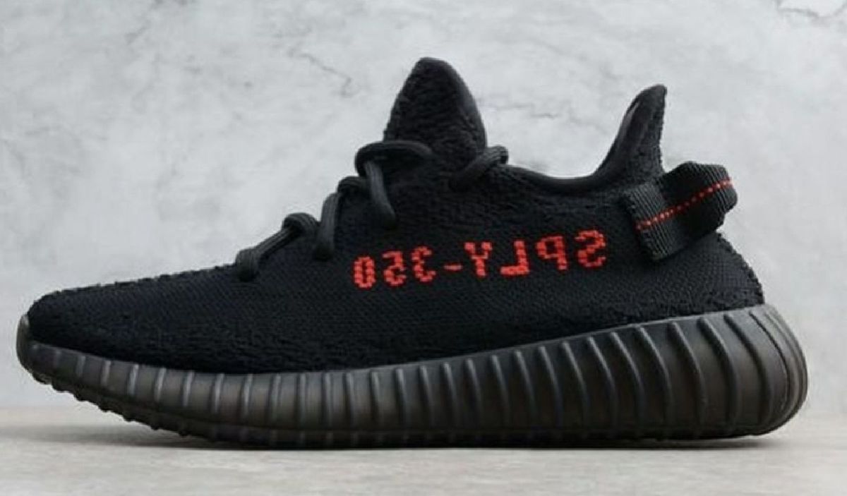 tenis yeezy preto
