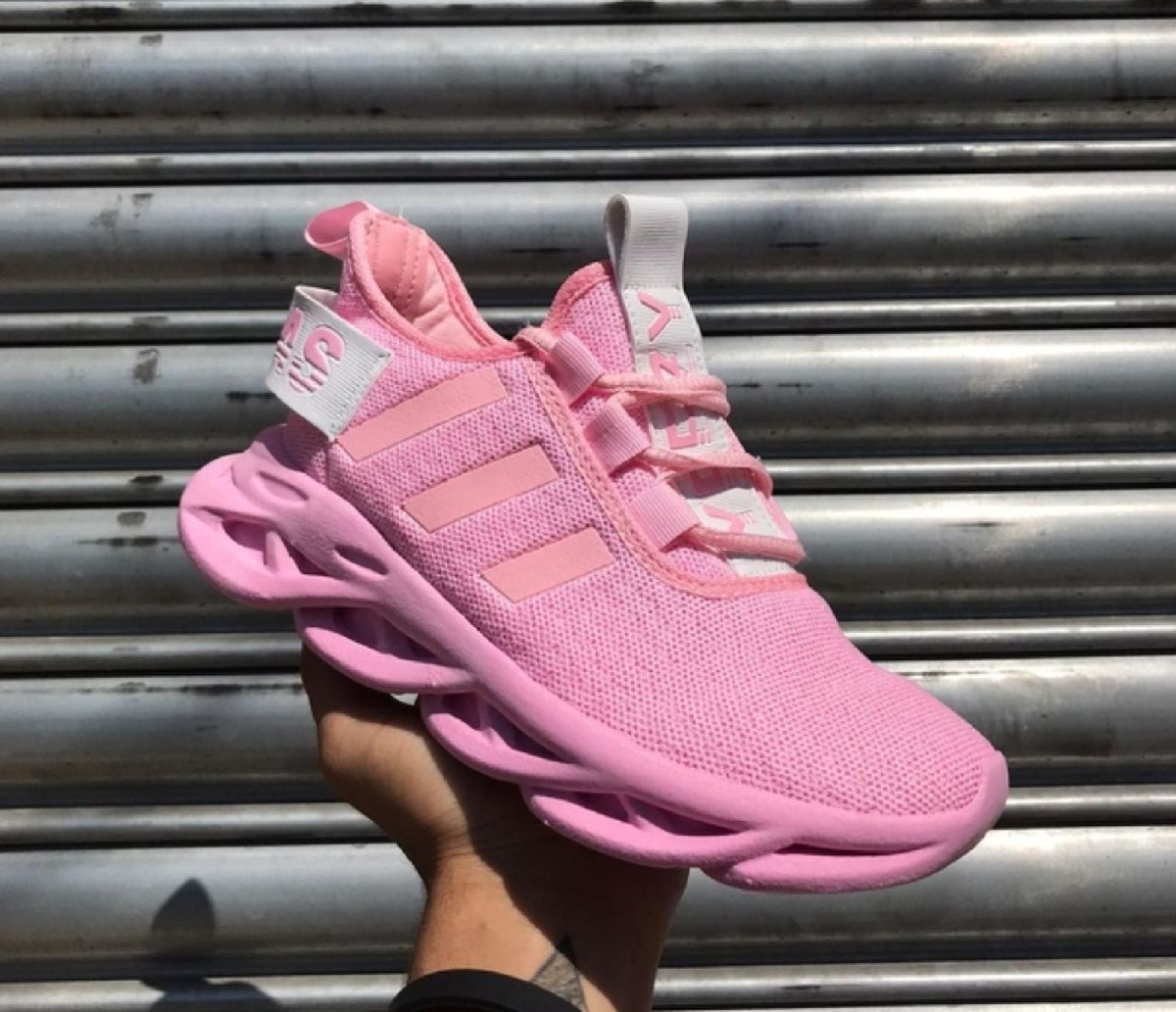 tenis todo rosa