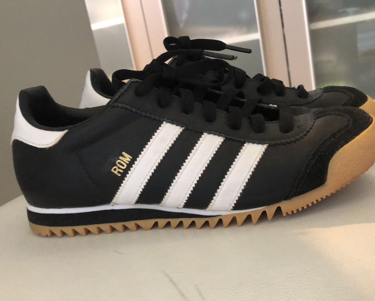 tenis adidas rom