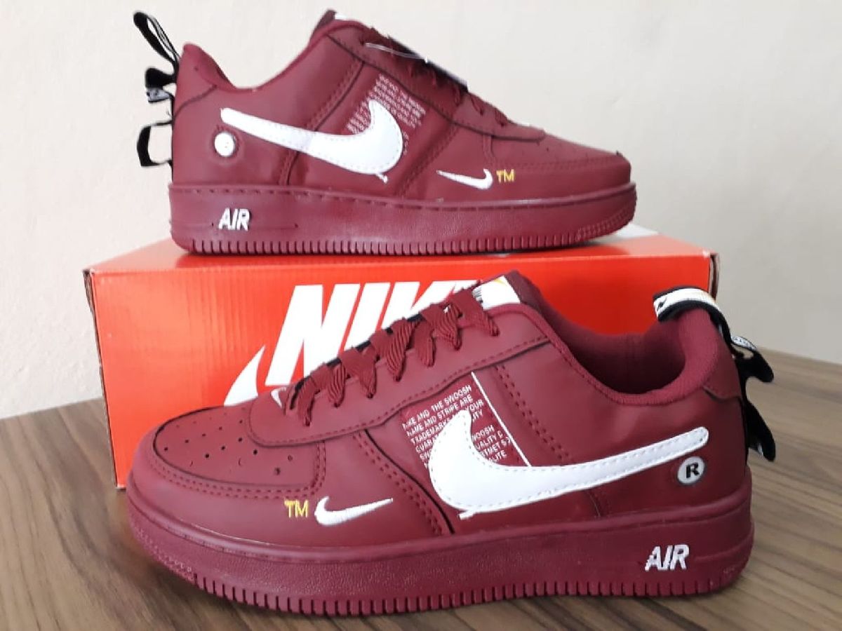 tenis nike air force bordo