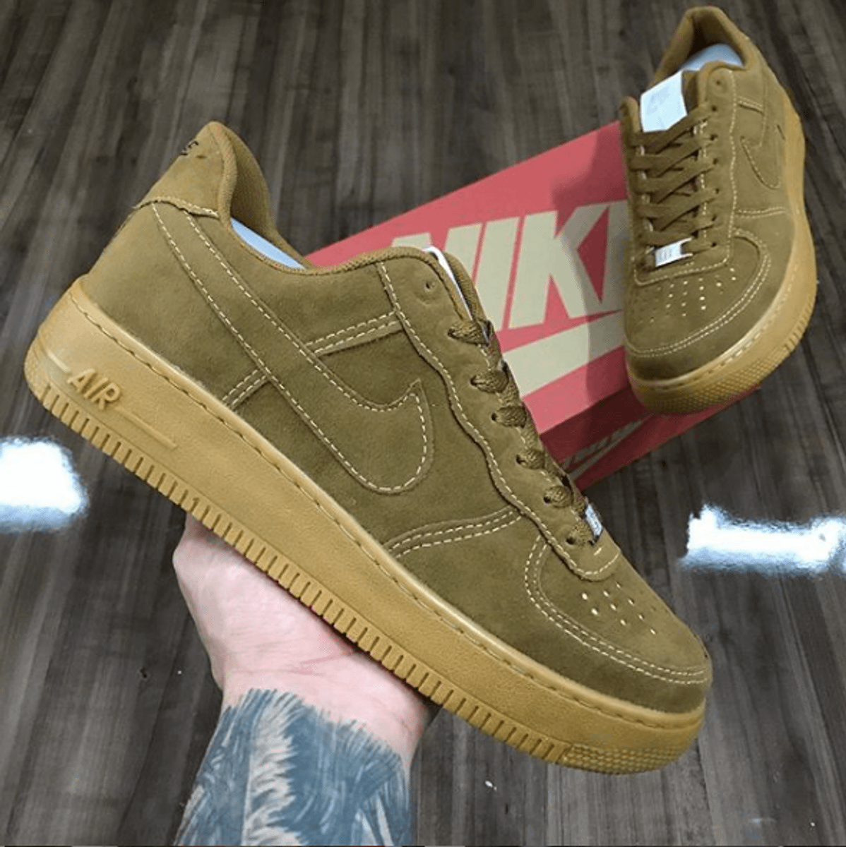 tenis air force marrom